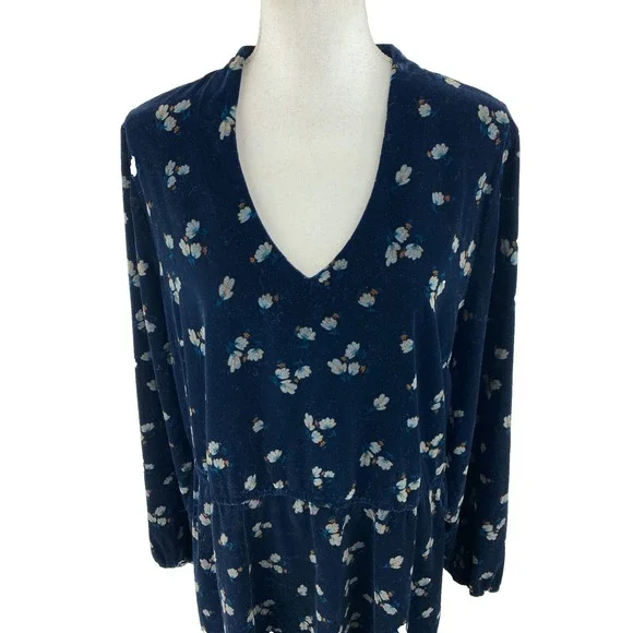 Cabi Decked Out Dress Navy Velvet Floral Midi Dress Style‎ #3875 Size XL - Picture 3 of 11
